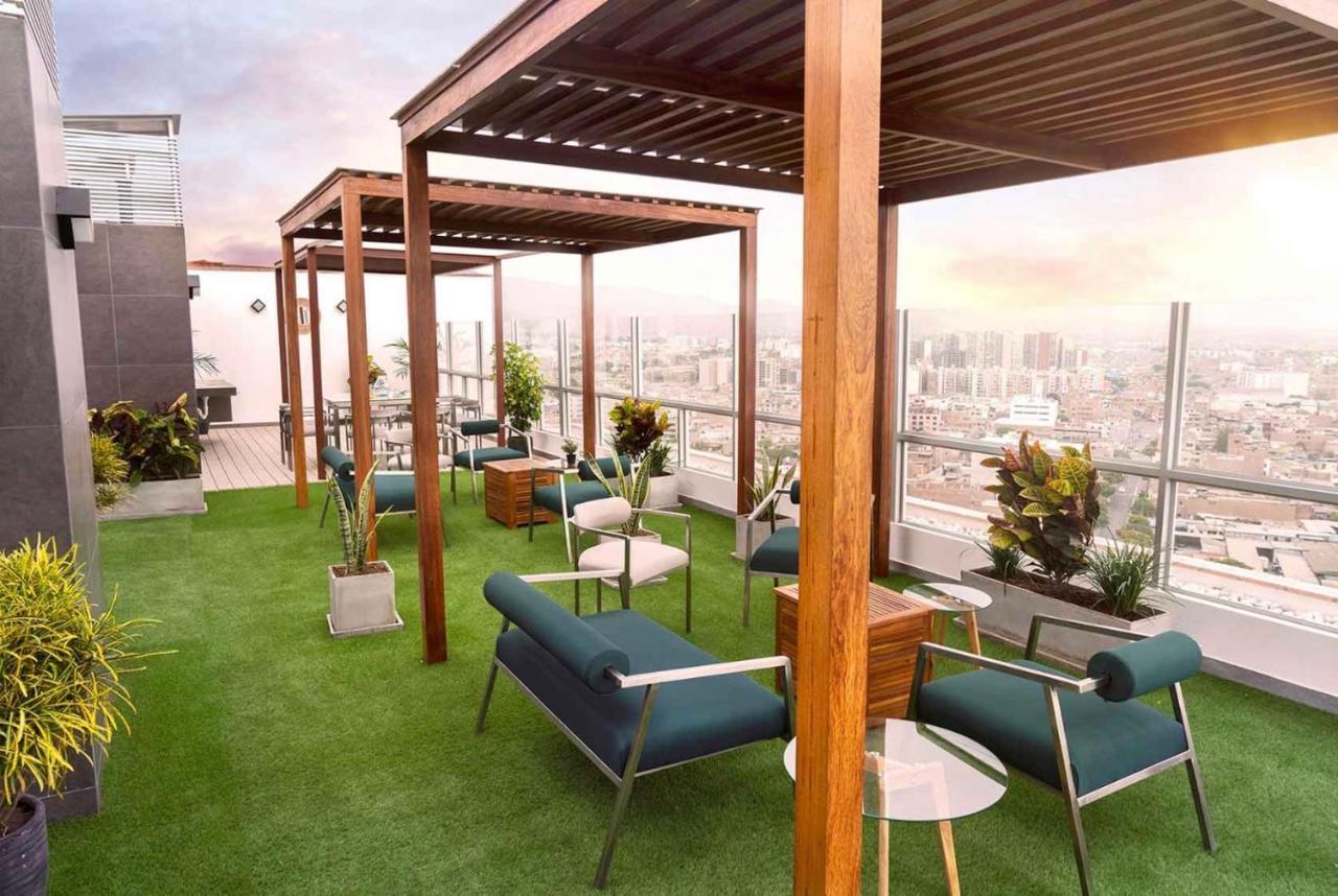 Hermosa Habitacion Privada En Edificio De Estreno Frente Al Metro Лима Екстериор снимка